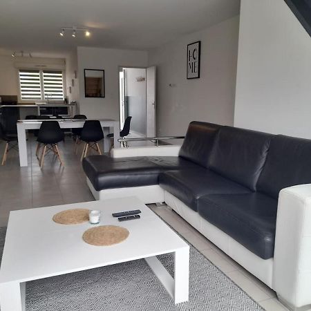 Logement De 100M2 Avec Terrasse Wardrecques Εξωτερικό φωτογραφία